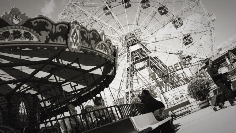 carousel and wonder wheel 04262014